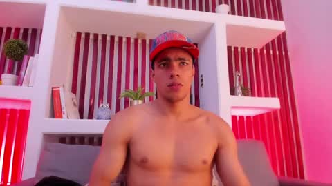 Snapshot of patrick_senova chatting on February 20, 2025, 9:55 am Patrick online show from February 20, 2025, 9:55 am