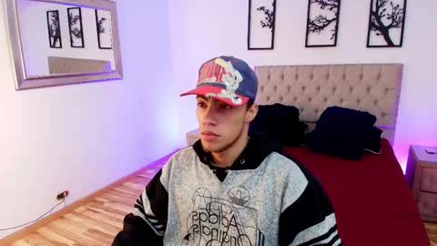 Snapshot of patrick_senova chatting on September 10, 2025, 4:12 am Patrick online show from September 10, 2025, 4:12 am