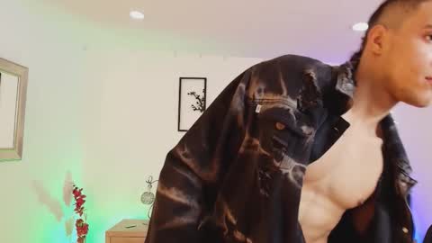 Snapshot of patrick_senova chatting on September 23, 2025, 4:26 am Patrick online show from September 23, 2025, 4:26 am