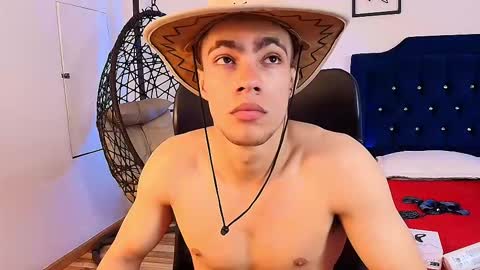 Snapshot of patrick_senova chatting on September 24, 2025, 4:16 am Patrick online show from September 24, 2025, 4:16 am