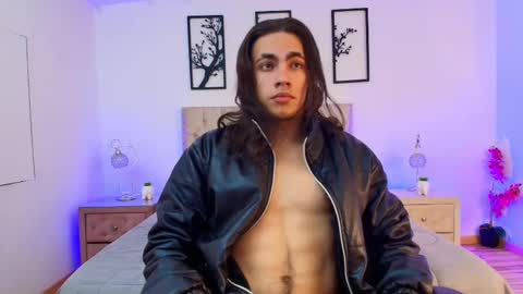 Snapshot of patrick_senova chatting on October 3, 2025, 5:48 am Patrick online show from October 3, 2025, 5:48 am