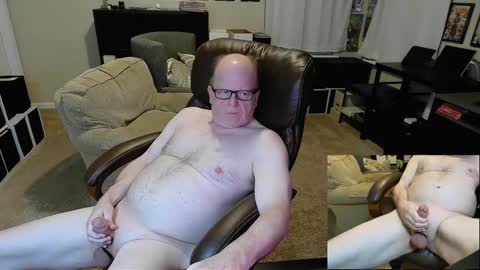 Snapshot of patrickstroking chatting on January 18, 2025, 1:08 am patrickstroking online show from January 18, 2025, 1:08 am