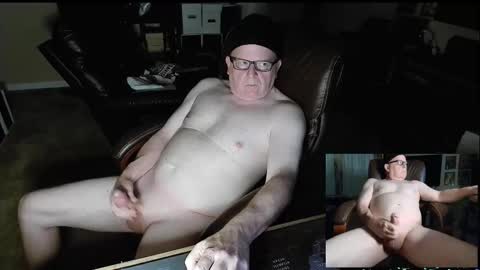 Snapshot of patrickstroking chatting on October 1, 2025, 8:42 am patrickstroking online show from October 1, 2025, 8:42 am