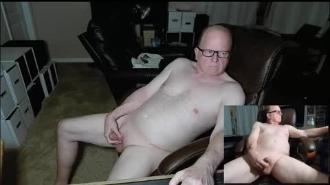 Snapshot of patrickstroking chatting on October 14, 2025, 12:55 am patrickstroking online show from October 14, 2025, 12:55 am