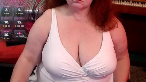 Snapshot of patsyorose chatting on February 10, 2026, 4:38 am PatsyORose online show from February 10, 2026, 4:38 am