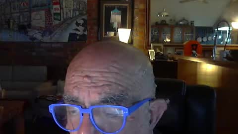 Snapshot of patvac chatting on December 11, 2024, 1:39 pm patvac online show from December 11, 2024, 1:39 pm