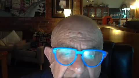 Snapshot of patvac chatting on January 28, 2025, 12:32 pm patvac online show from January 28, 2025, 12:32 pm
