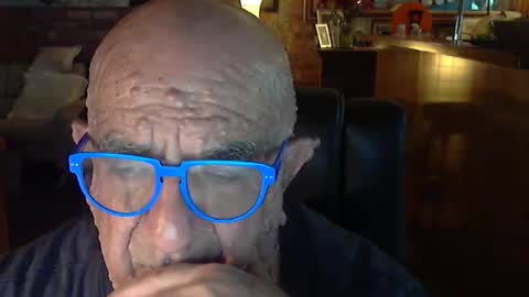 Snapshot of patvac chatting on February 8, 2025, 1:33 pm patvac online show from February 8, 2025, 1:33 pm