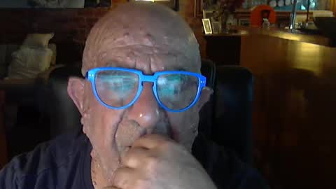 Snapshot of patvac chatting on February 11, 2025, 12:48 pm patvac online show from February 11, 2025, 12:48 pm