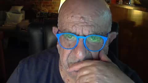 Snapshot of patvac chatting on February 16, 2025, 1:49 pm patvac online show from February 16, 2025, 1:49 pm