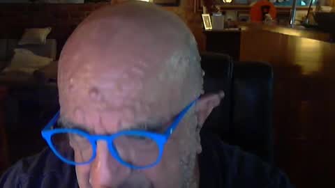 Snapshot of patvac chatting on February 23, 2025, 1:32 pm patvac online show from February 23, 2025, 1:32 pm