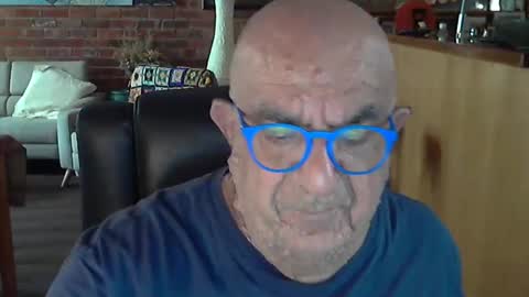 Snapshot of patvac chatting on February 26, 2025, 10:42 pm patvac online show from February 26, 2025, 10:42 pm