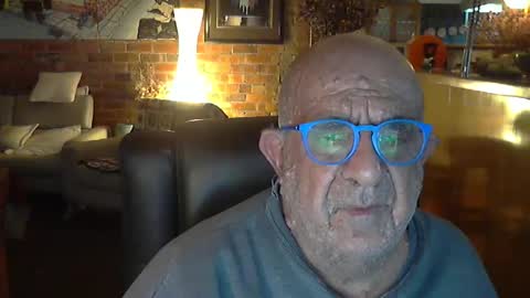 Snapshot of patvac chatting on September 16, 2025, 2:51 pm patvac online show from September 16, 2025, 2:51 pm