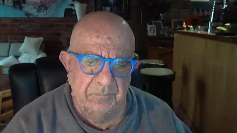 Snapshot of patvac chatting on October 23, 2025, 8:29 pm patvac online show from October 23, 2025, 8:29 pm