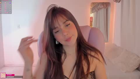 Snapshot of pau_cute chatting on February 25, 2025, 7:31 am Sofa online show from February 25, 2025, 7:31 am