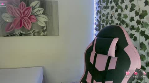 Snapshot of pau_delima__ chatting on January 6, 2025, 12:37 am paulina online show from January 6, 2025, 12:37 am