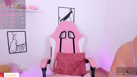 Paulina online show from March 19, 2026, 8:57 pm