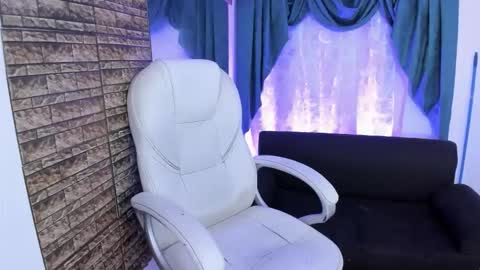 Paul online show from November 8, 2025, 4:01 am