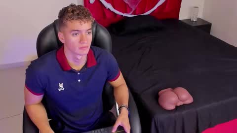 Paull George online show from October 28, 2025, 2:42 pm