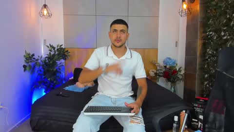 Paul Rivera online show from December 1, 2024, 8:09 pm