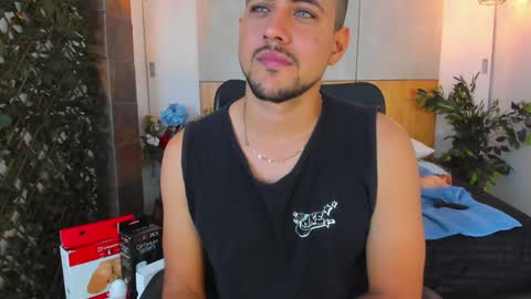 Paul Rivera online show from December 10, 2024, 11:08 pm