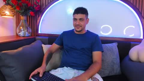 Paul Rivera online show from December 4, 2025, 8:17 pm