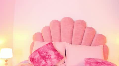 Paula   online show from March 16, 2026, 7:40 pm