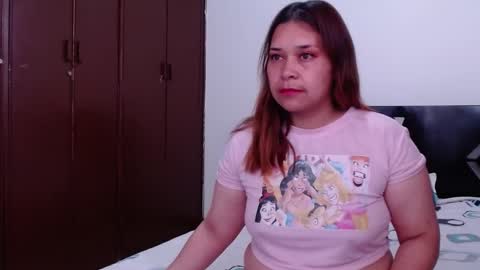 PAULA online show from October 9, 2025, 8:29 pm