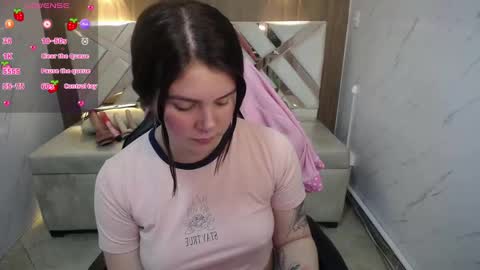 Paula online show from October 3, 2025, 12:57 pm