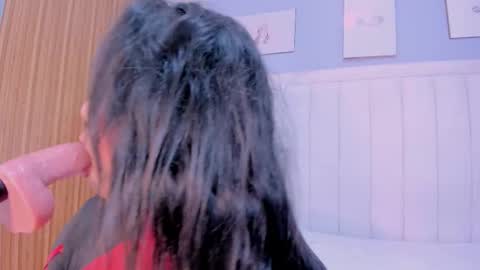 Pau online show from October 31, 2025, 8:21 pm