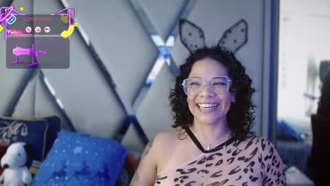 Snapshot of paula_daniela1 chatting on October 5, 2025, 9:45 pm Paula online show from October 5, 2025, 9:45 pm