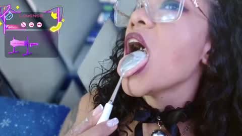 Snapshot of paula_daniela1 chatting on November 8, 2025, 2:39 pm Paula online show from November 8, 2025, 2:39 pm