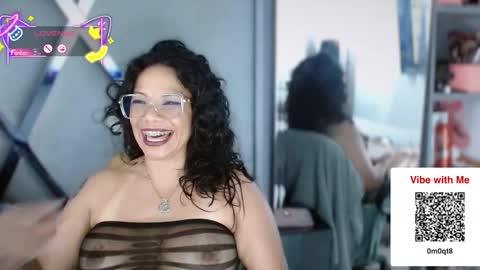 Snapshot of paula_daniela1 chatting on November 21, 2025, 3:54 pm Paula online show from November 21, 2025, 3:54 pm