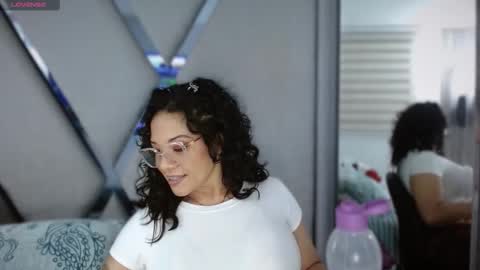 Snapshot of paula_daniela1 chatting on November 25, 2025, 11:05 pm Paula online show from November 25, 2025, 11:05 pm