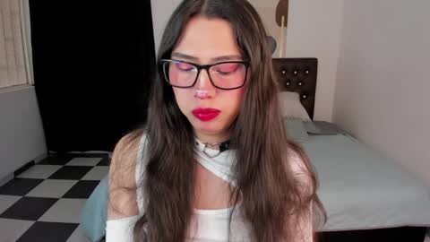 Snapshot of paula_kawaiifu chatting on December 7, 2024, 2:24 pm CALL ME PAULA online show from December 7, 2024, 2:24 pm