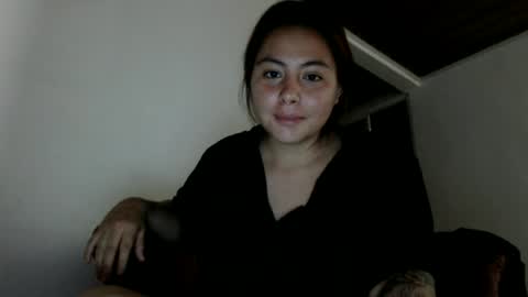 paula_torrez online show from June 18, 2026, 3:40 am