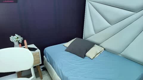 Paula online show from November 3, 2025, 2:40 pm