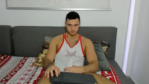Snapshot of paulblack021 chatting on March 5, 2025, 9:48 pm paulblack021 online show from March 5, 2025, 9:48 pm
