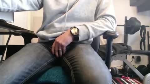 Snapshot of paulie120464 chatting on October 18, 2025, 11:44 am paulie120464 online show from October 18, 2025, 11:44 am