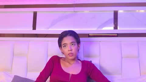 Paulina  online show from November 10, 2025, 7:24 pm