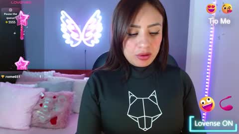 paulina online show from December 1, 2024, 5:02 pm