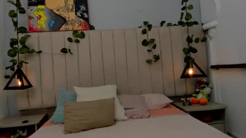 PAULINA  online show from January 16, 2026, 8:46 pm