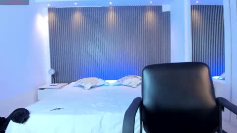 Snapshot of paulina_sweett chatting on January 17, 2026, 12:10 pm Paulina online show from January 17, 2026, 12:10 pm