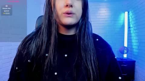 Paulina  online show from March 25, 2026, 12:33 pm