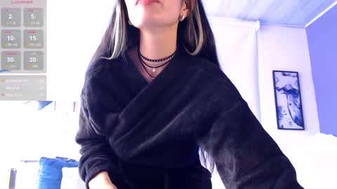 Paulina online show from March 8, 2025, 5:54 pm