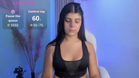 Paulina Belle online show from October 31, 2025, 2:07 pm