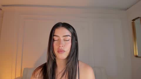 Paulina Santos  online show from March 21, 2026, 7:17 pm