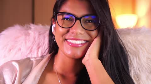 pauline_7 online show from January 5, 2025, 9:36 pm