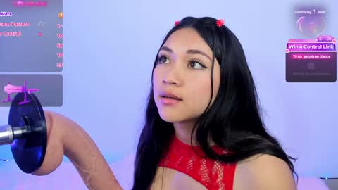 Pauline online show from December 4, 2024, 3:26 am