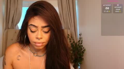 paulinne_clark online show from April 16, 2026, 7:14 pm